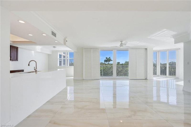 6361 Pelican Bay BLVD photo 5