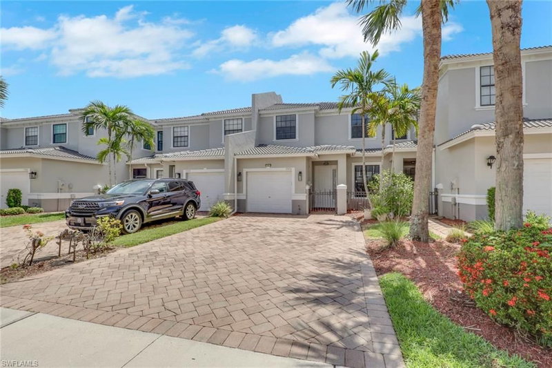 15454 Summit Place CIR photo 1