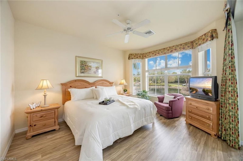 7920 Mahogany Run LN photo 2