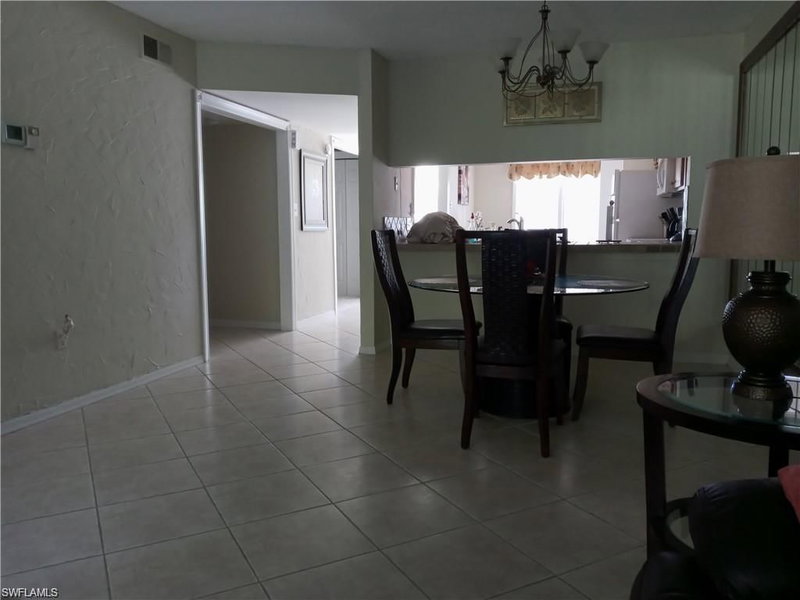 3001 Sandpiper Bay CIR photo 5