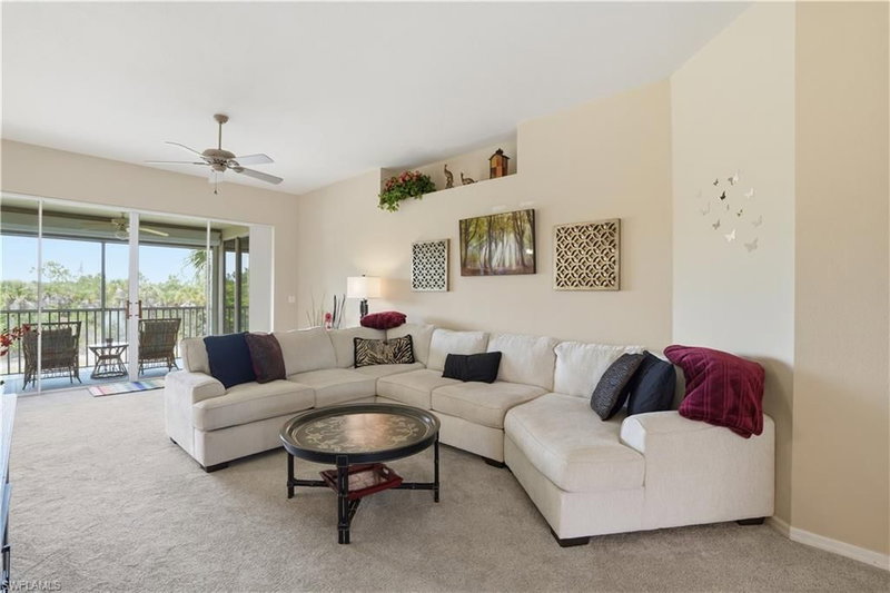 10871 Crooked River RD photo 2