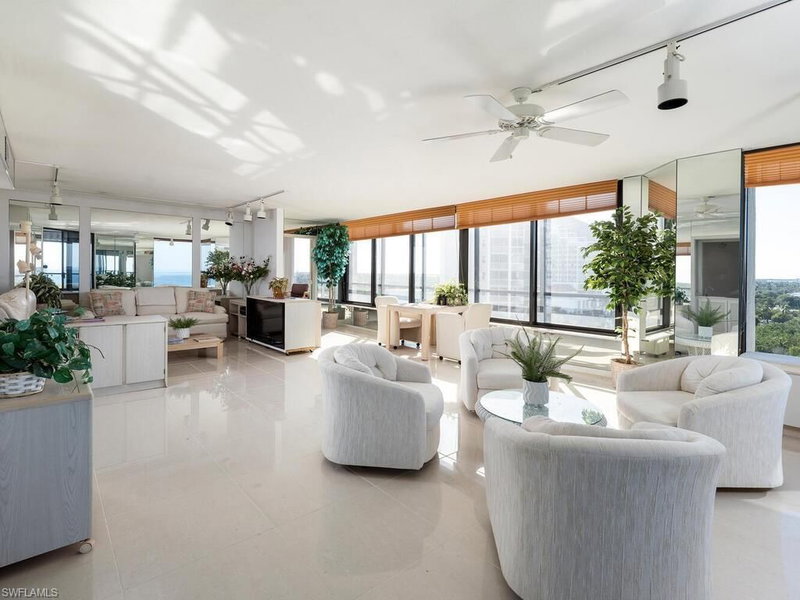 5555 Heron Point DR photo 3
