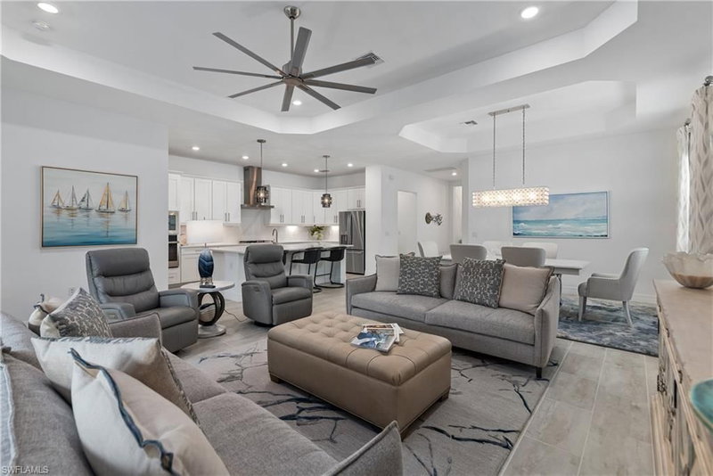 14083 Blue Bay CIR photo 1