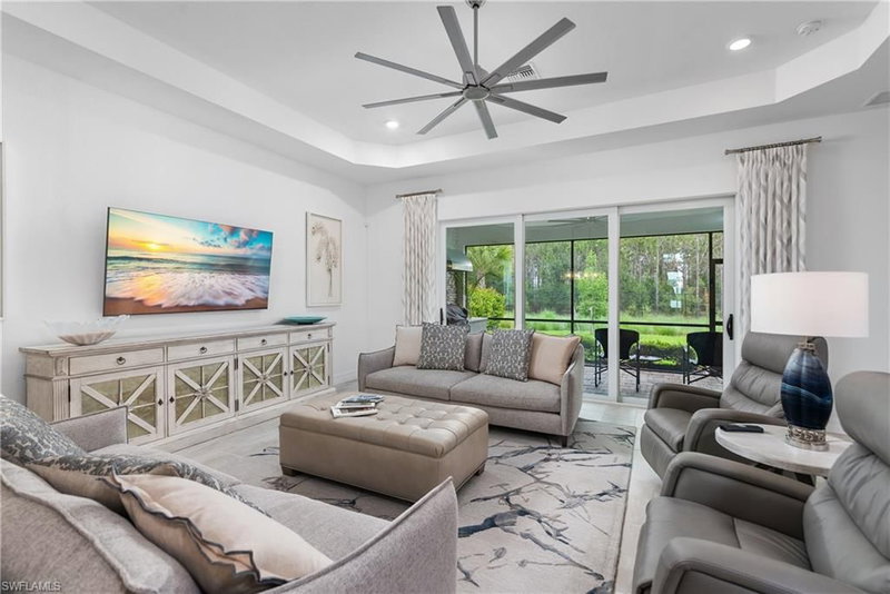 14083 Blue Bay CIR photo 2