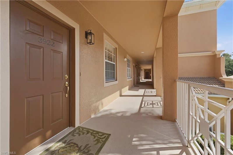 9631 Spanish Moss WAY photo 2