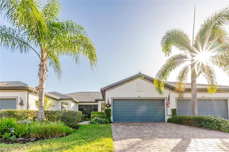 5872 Mayflower WAY photo 2