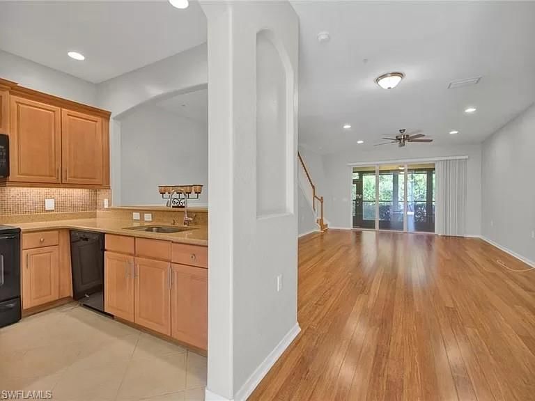 4400 Lazio WAY photo 5