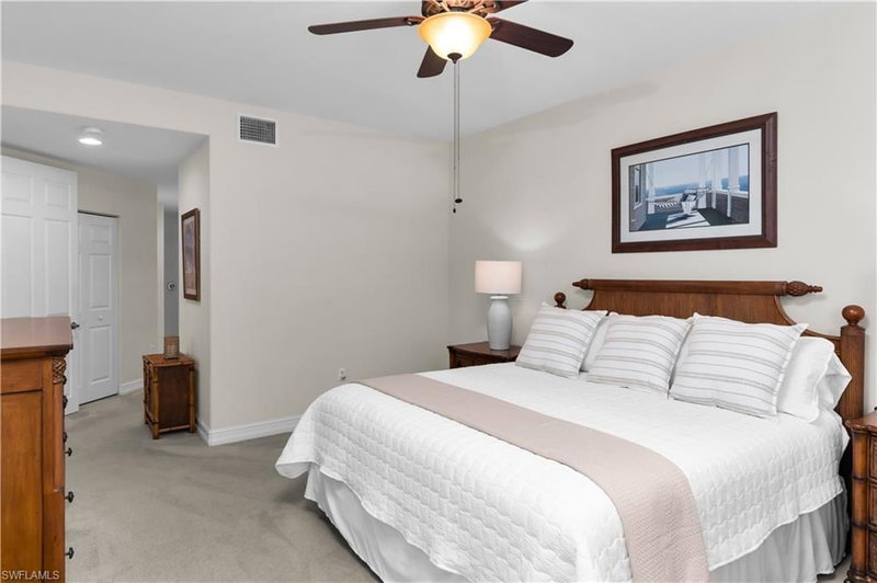 1273 Rialto WAY photo 5