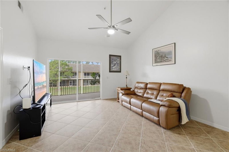1108 Winding Pines CIR photo 3