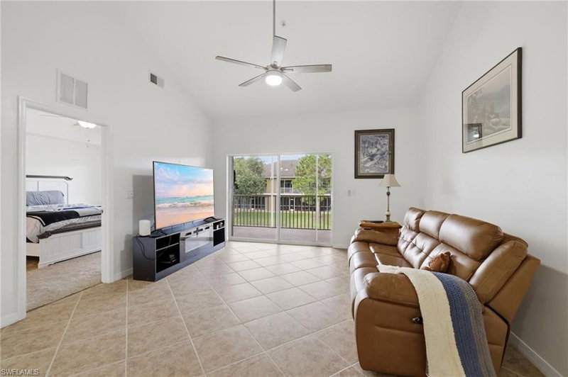 1108 Winding Pines CIR photo 5