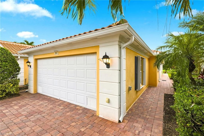 8141 Xenia LN photo 3