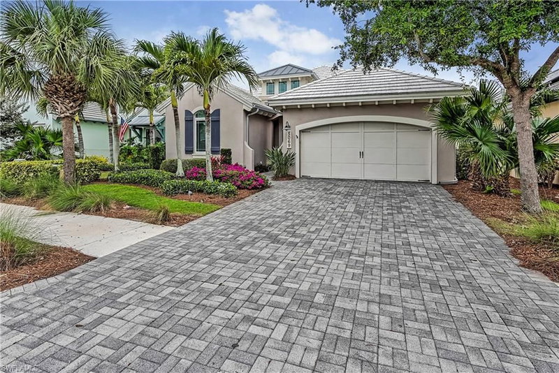 5069 Tortola CT photo 2