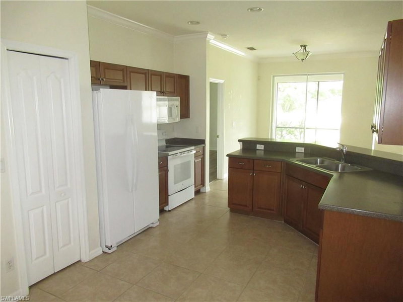 13696 Troia DR photo 5