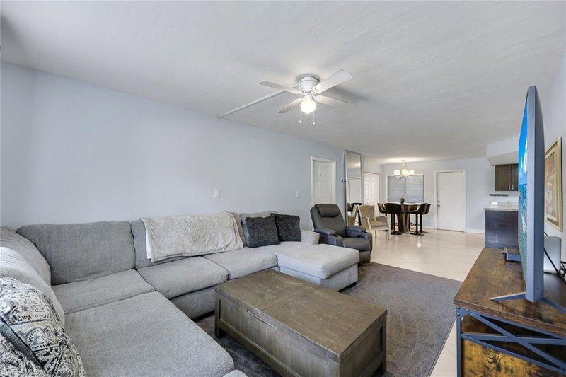 1400 Green Valley CIR photo 2