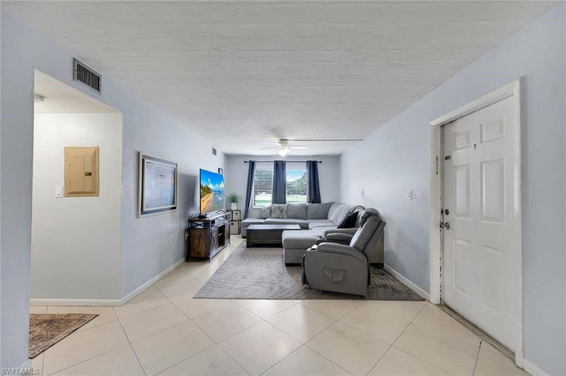 1400 Green Valley CIR photo 3