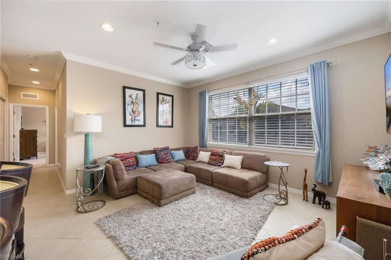 8540 Violeta ST photo 3
