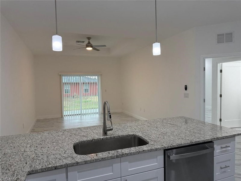 5249-5251 Centennial BLVD photo 4