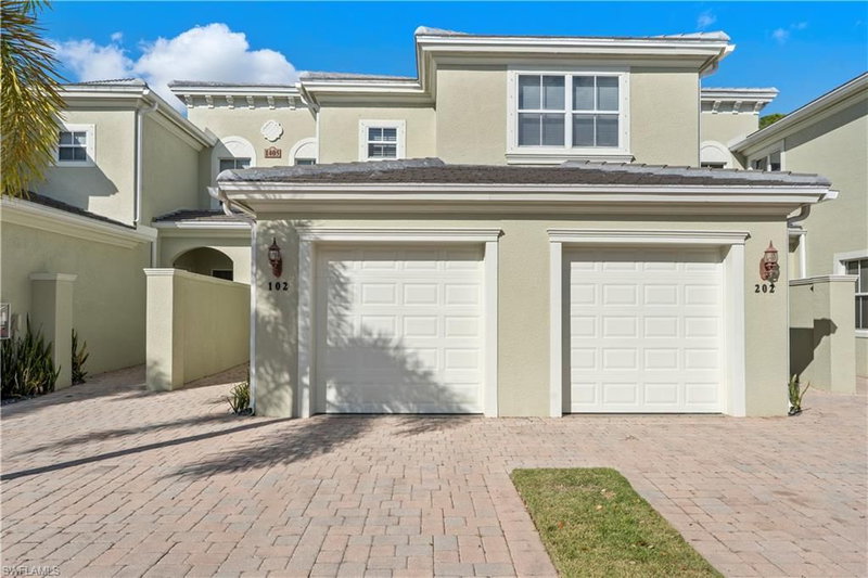 1405 Mariposa CIR photo 1