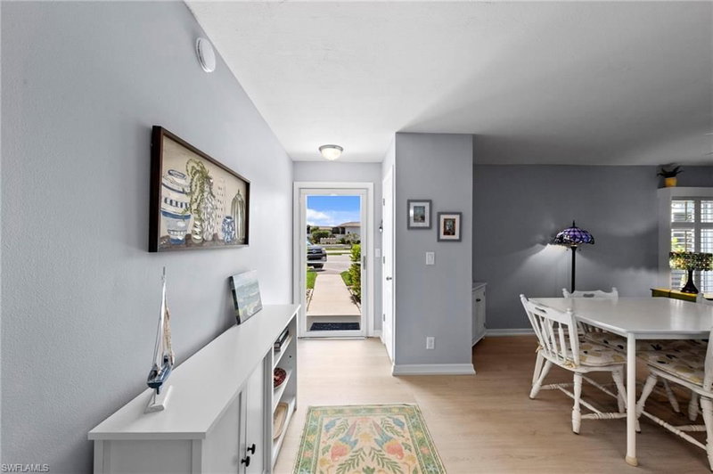 248 Palm DR photo 2