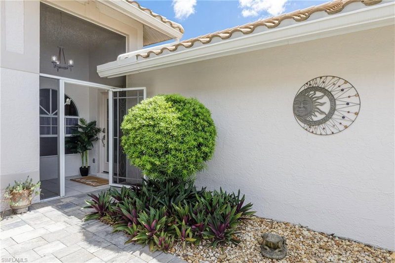 8654 Mustang DR photo 3