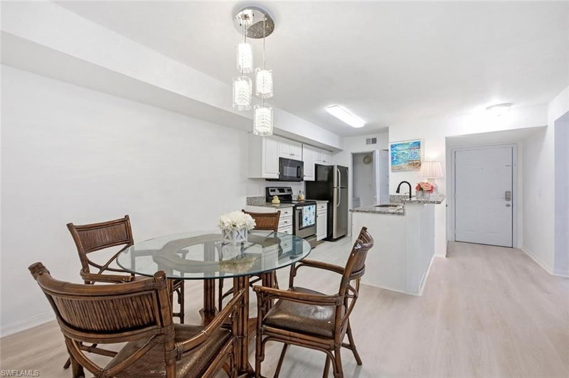 2106 Arbour Walk CIR photo 1