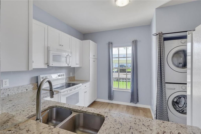 6085 Lake Front DR photo 4