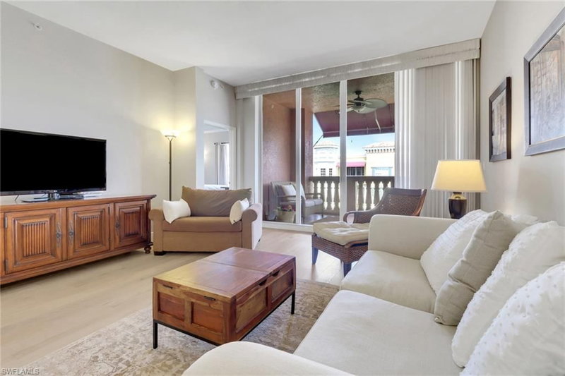 401 Bayfront PL photo 3
