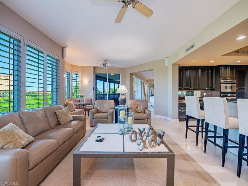 8787 Bay Colony DR photo 4