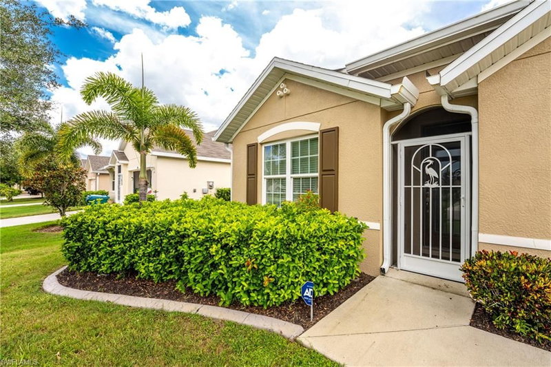 7492 Mikasa DR photo 3
