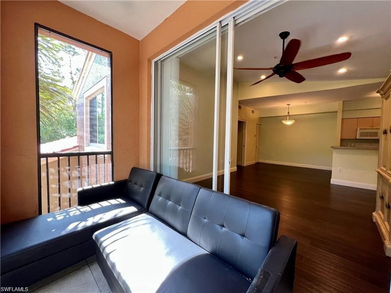 1160 Reserve WAY photo 2