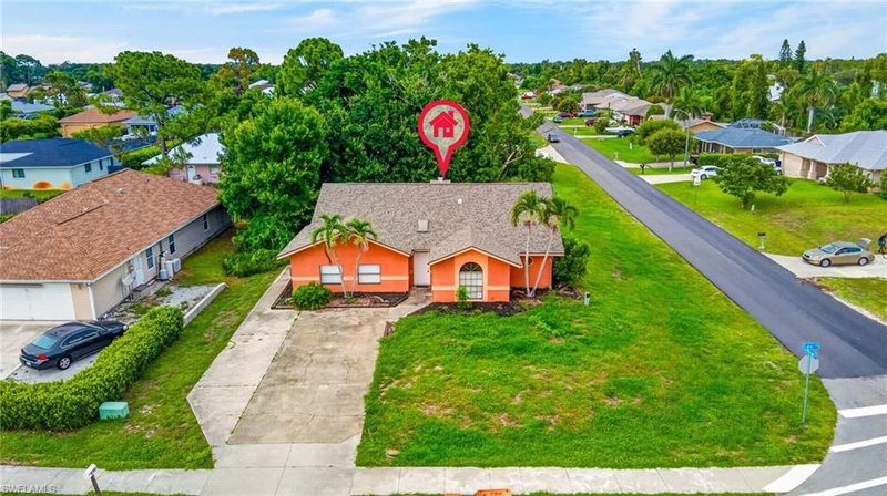 17565 Lee RD photo 1