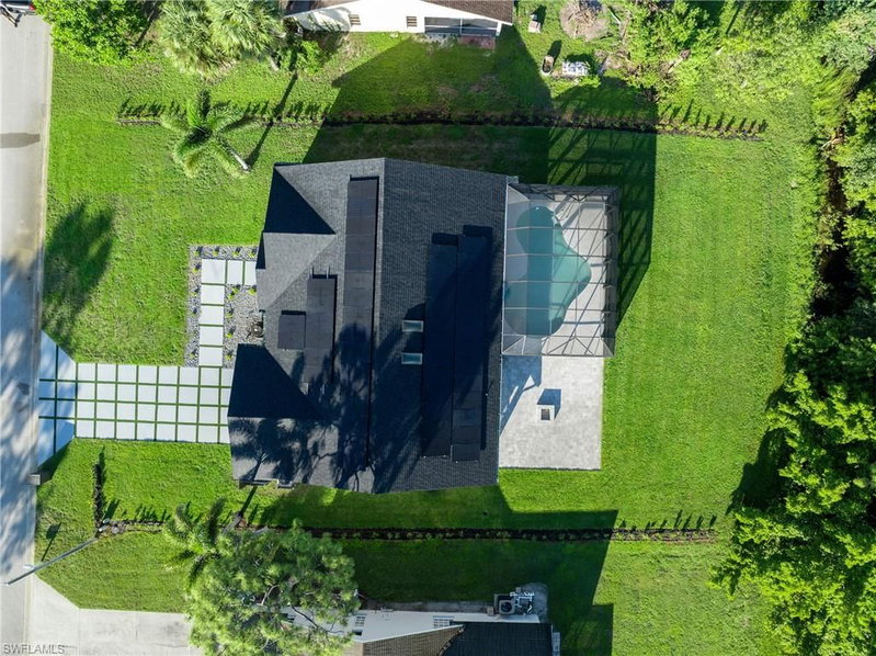 5105 Berkeley DR photo 4