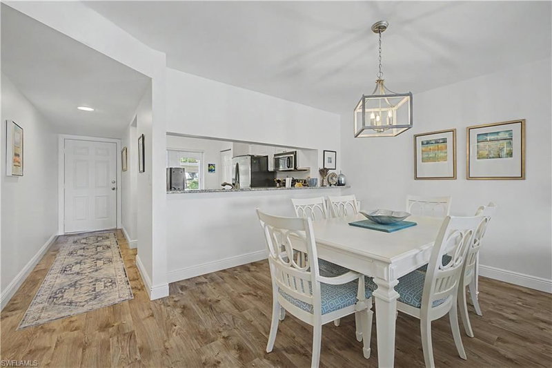 7065 Dennis CIR photo 3