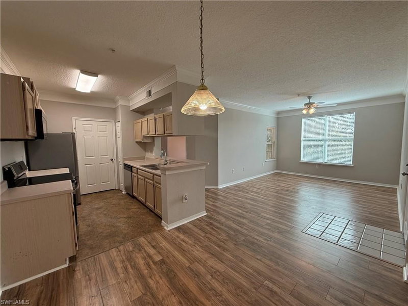11540 Villa Grand photo 5