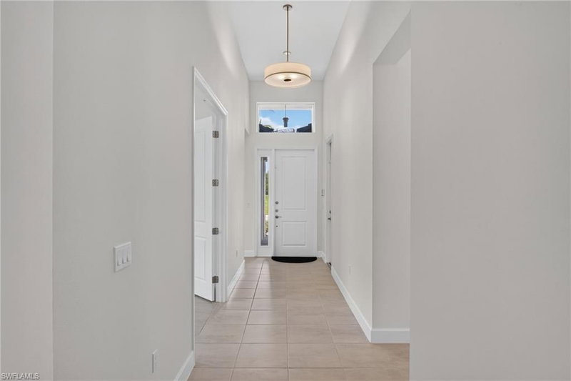 12448 Violet LN photo 3