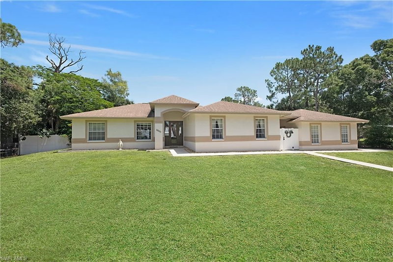 6761 Golden Gate PKWY photo 5