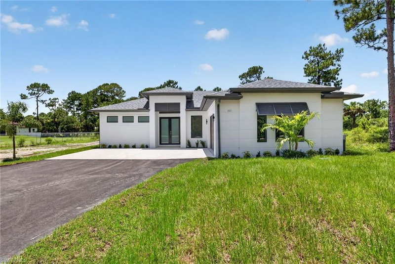 1867 Everglades BLVD N photo 1