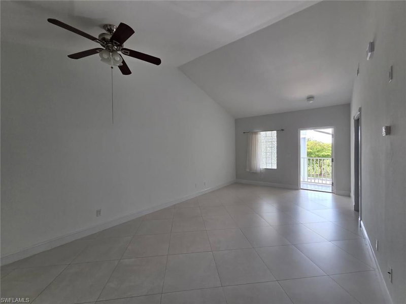 8408 Bernwood Cove LOOP photo 3