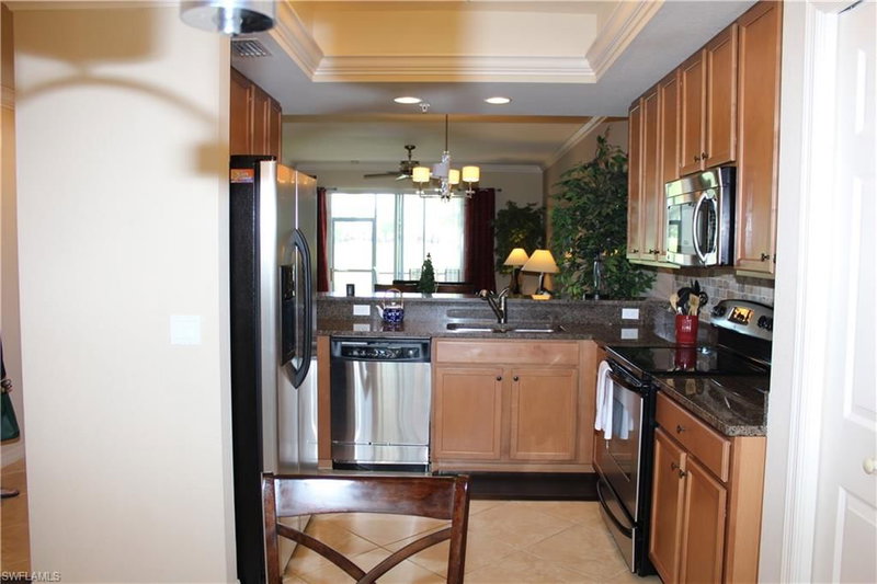 10338 Heritage Bay BLVD photo 4