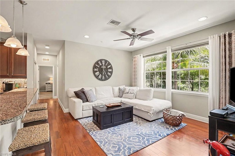 23440 Alamanda DR photo 2