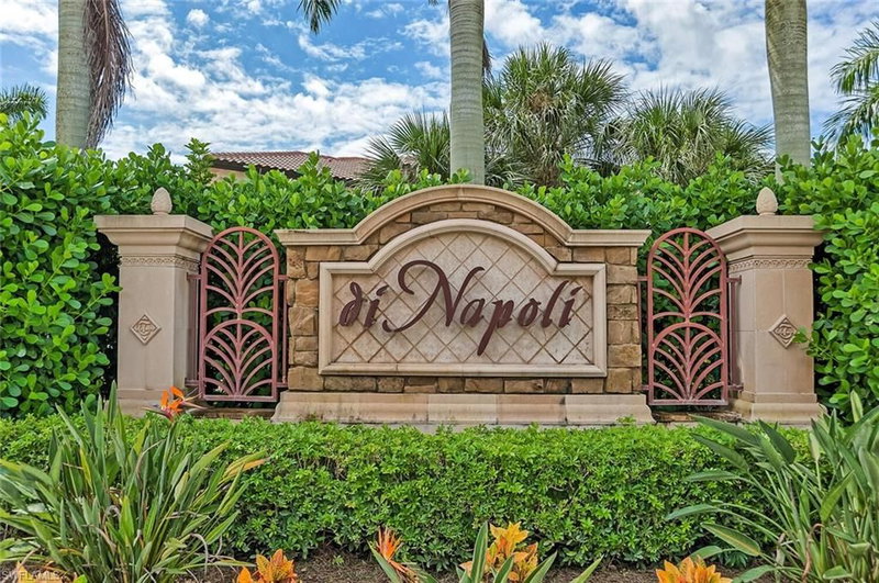 9512 Napoli LN photo 2