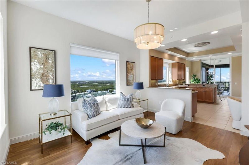 455 Cove Tower DR photo 3