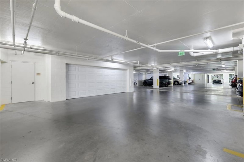 455 Cove Tower DR photo 5