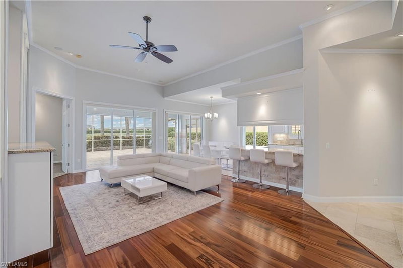 5484 Katia CT photo 5