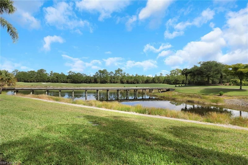 10337 Heritage Bay BLVD photo 2
