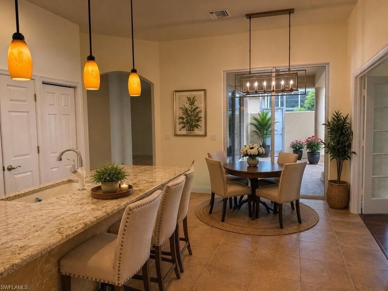 13983 Avon Park CIR photo 4