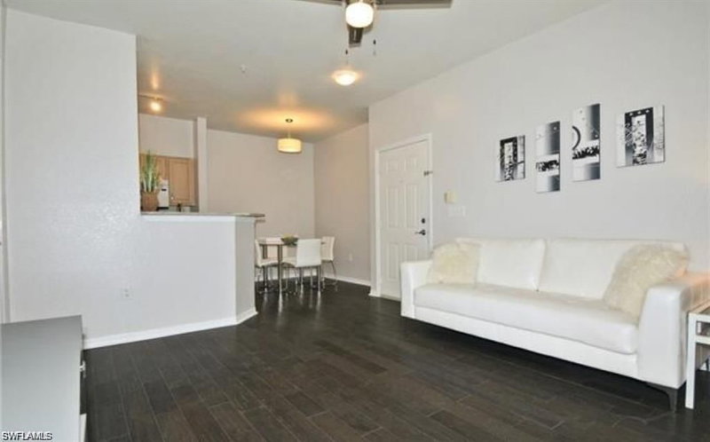 23500 Walden Center DR photo 5