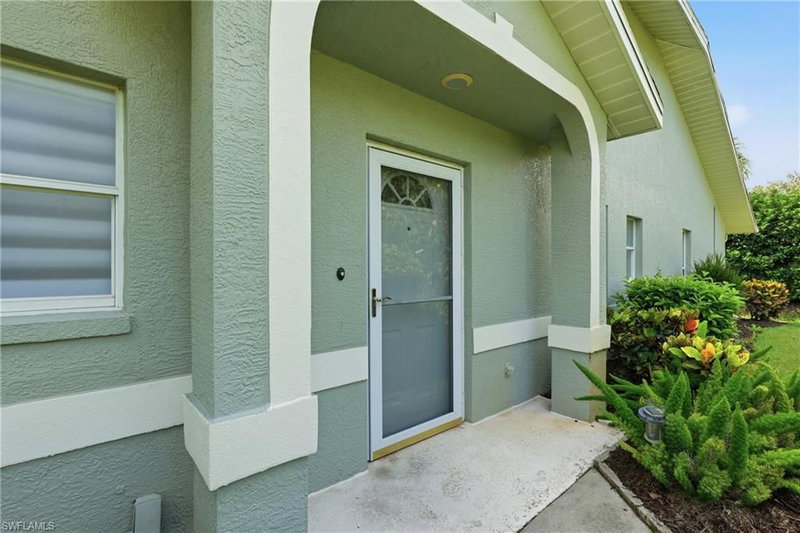 1768 Royal CIR photo 5