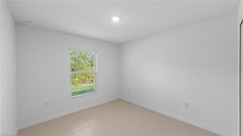 12119 Orchard Grove WAY photo 4