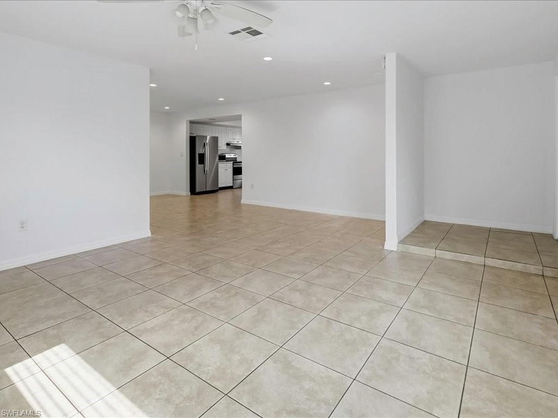 646 99th AVE N photo 4